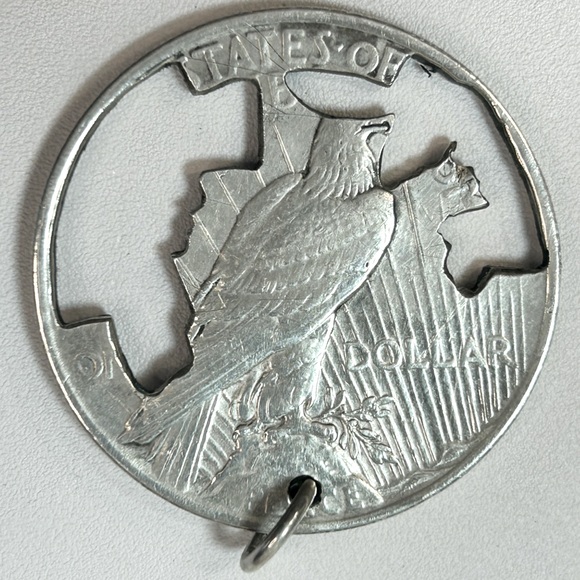 Antique coin pendant Peace Dollar 1923 Hand Cut-Out 90% Silver - Picture 2 of 4
